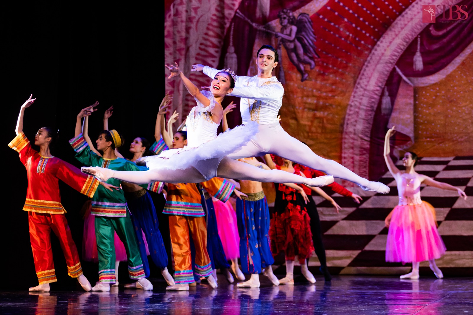 500 de sibieni petrec finalul de an la Teatrul de Balet Sibiu. Se pun în vânzare biletele pentru primele spectacole din 2024